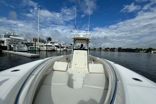 Pursuit 3480 Center Console image