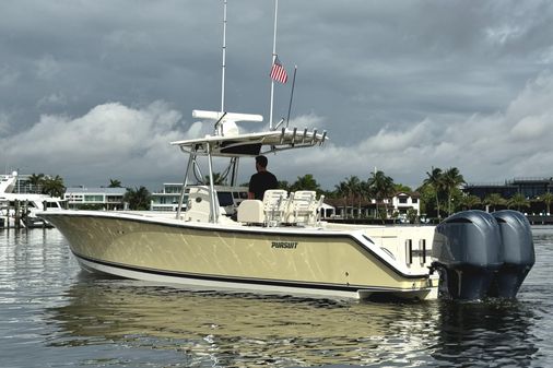 Pursuit 3480 Center Console image