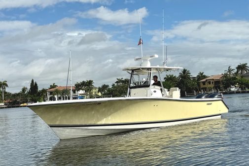 Pursuit 3480 Center Console image