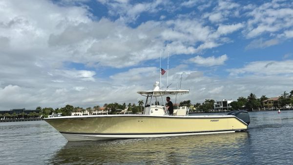 Pursuit 3480 Center Console