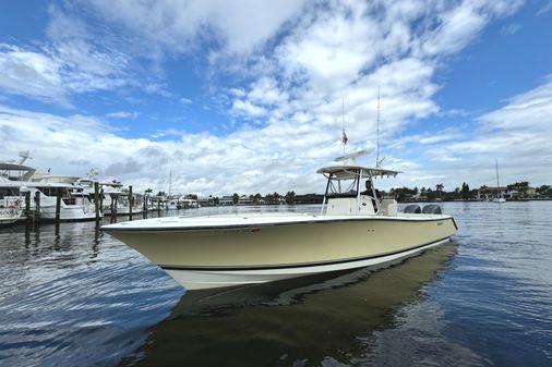 Pursuit 3480 Center Console image