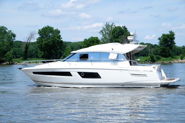Prestige 450 S - main image