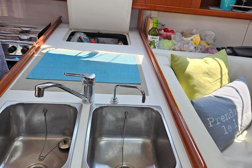 Beneteau OCEANIS-37 image