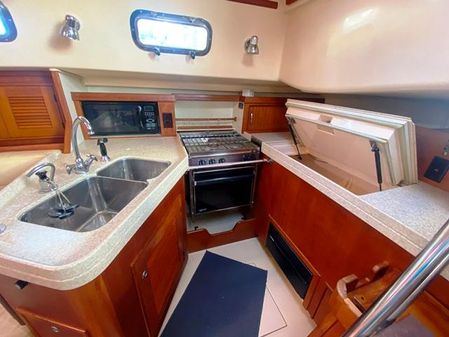 Island Packet 370 image