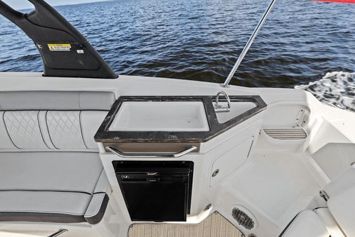 Sea Ray 290 SDX OUTBOARD image