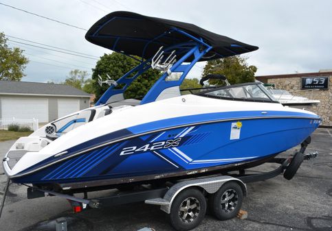 Yamaha-boats 242X image