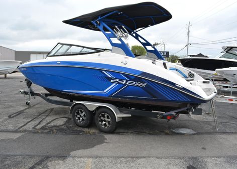 Yamaha-boats 242X image