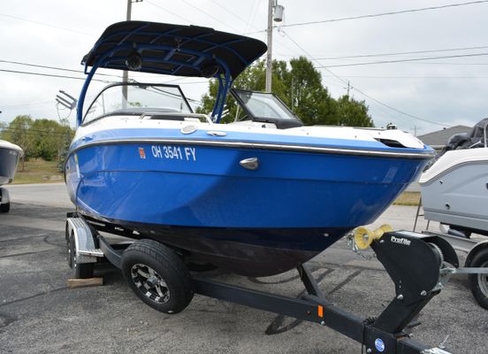 Yamaha-boats 242X - main image