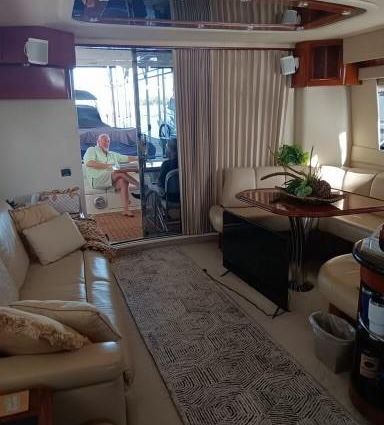 Carver 570-VOYAGER-PILOTHOUSE image