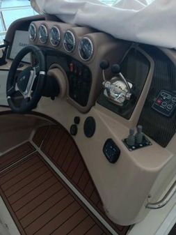 Carver 570-VOYAGER-PILOTHOUSE image