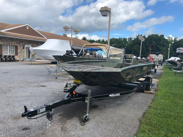 2019 seaark 22' predator fishermen special middletown