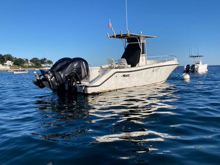 Mako 252 Center Console image