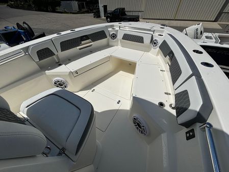 Cobia 265-CENTER-CONSOLE image