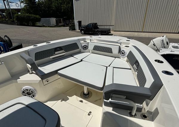 Cobia 265-CENTER-CONSOLE image