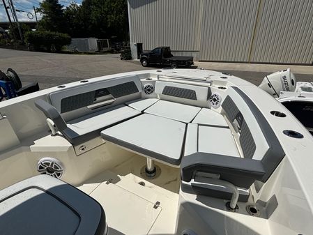 Cobia 265-CENTER-CONSOLE image