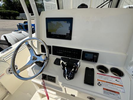 Cobia 265-CENTER-CONSOLE image