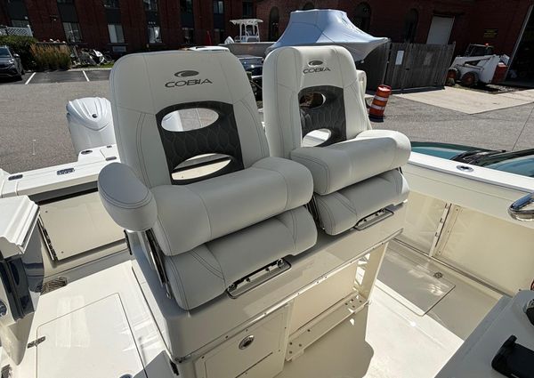 Cobia 265-CENTER-CONSOLE image