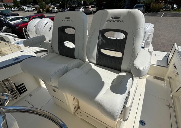 Cobia 265-CENTER-CONSOLE image