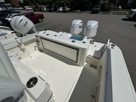 Cobia 265-CENTER-CONSOLE image