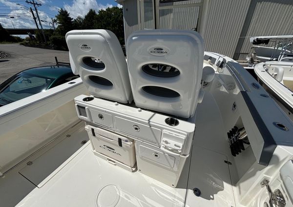 Cobia 265-CENTER-CONSOLE image