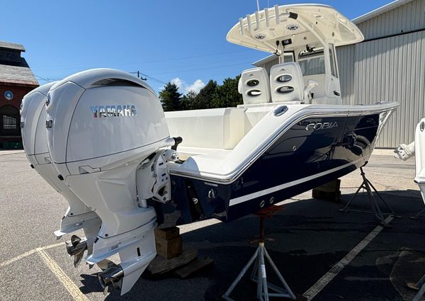 Cobia 265-CENTER-CONSOLE image