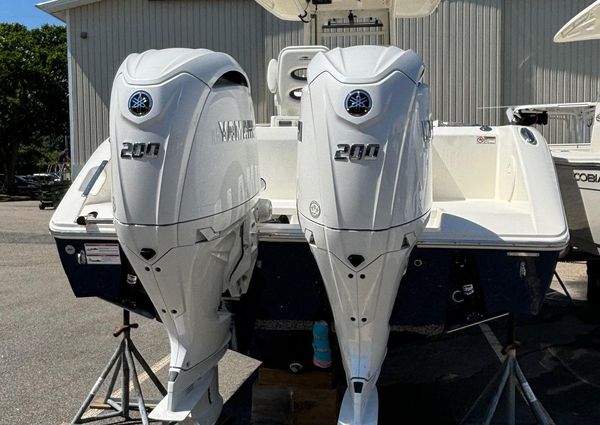 Cobia 265-CENTER-CONSOLE image