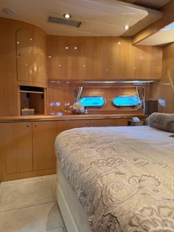 Horizon Flybridge Motor Yacht image