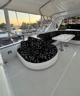 Horizon Flybridge Motor Yacht image