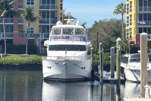 Horizon Flybridge Motor Yacht image