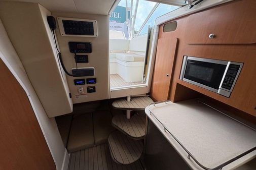 Wellcraft 340 Coastal image