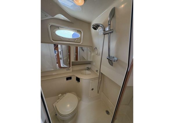 Wellcraft 340 Coastal image