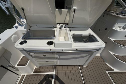 Wellcraft 340 Coastal image