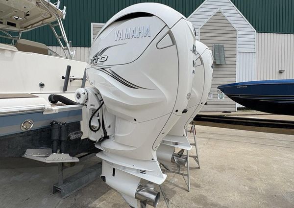 Wellcraft 340 Coastal image