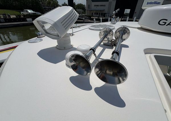 Wellcraft 340 Coastal image