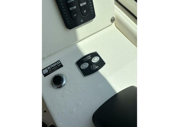 Wellcraft 340 Coastal image