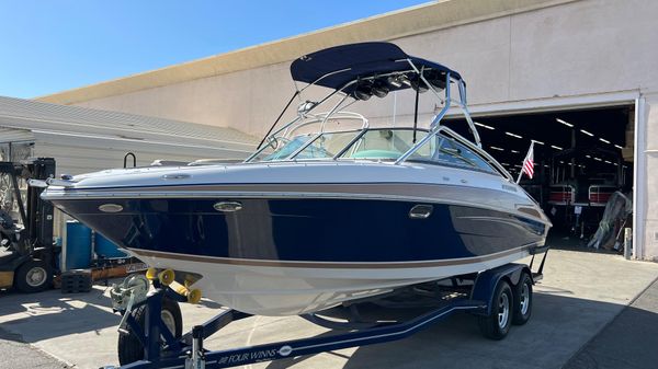 Four Winns H260