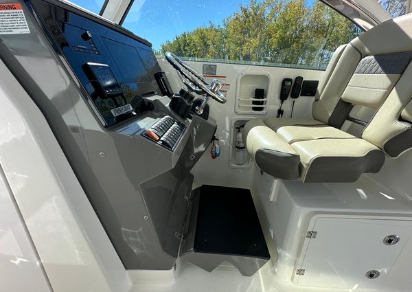 Pursuit DC 295 Dual Console image