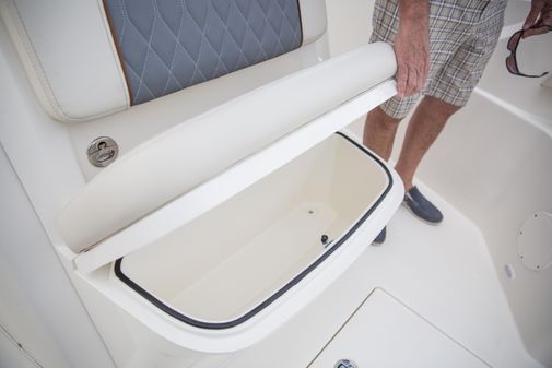Cobia 320 Center Console image