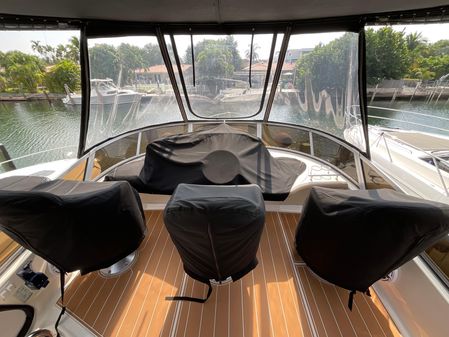 Sea Ray 44 Sedan Bridge image