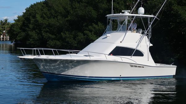 Luhrs 40 Convertible 