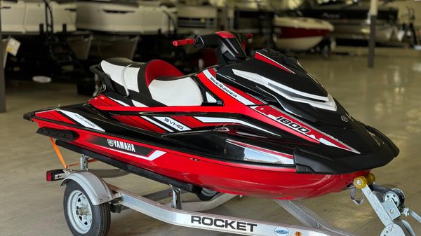 Yamaha WaveRunner GP1800R 