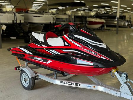 Yamaha-waverunner GP1800R image