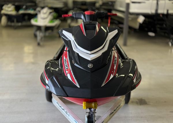 Yamaha-waverunner GP1800R image