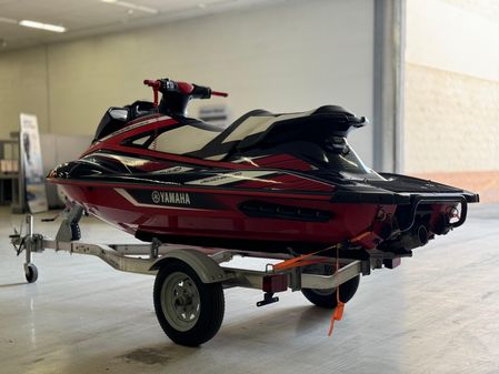 Yamaha-waverunner GP1800R image