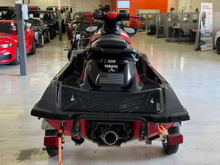 Yamaha-waverunner GP1800R image