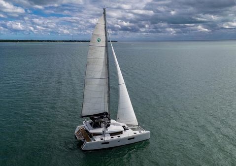 Lagoon 52 image