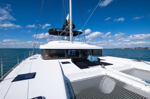 Lagoon 52 image
