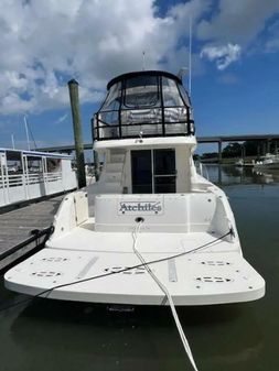 Sea Ray 440 Sedan Bridge image