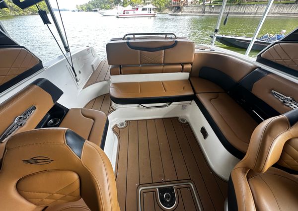 Chaparral 26-SURF image