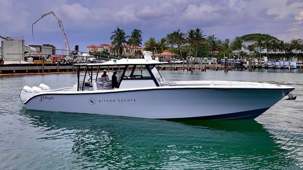 Yellowfin 42 Offshore image